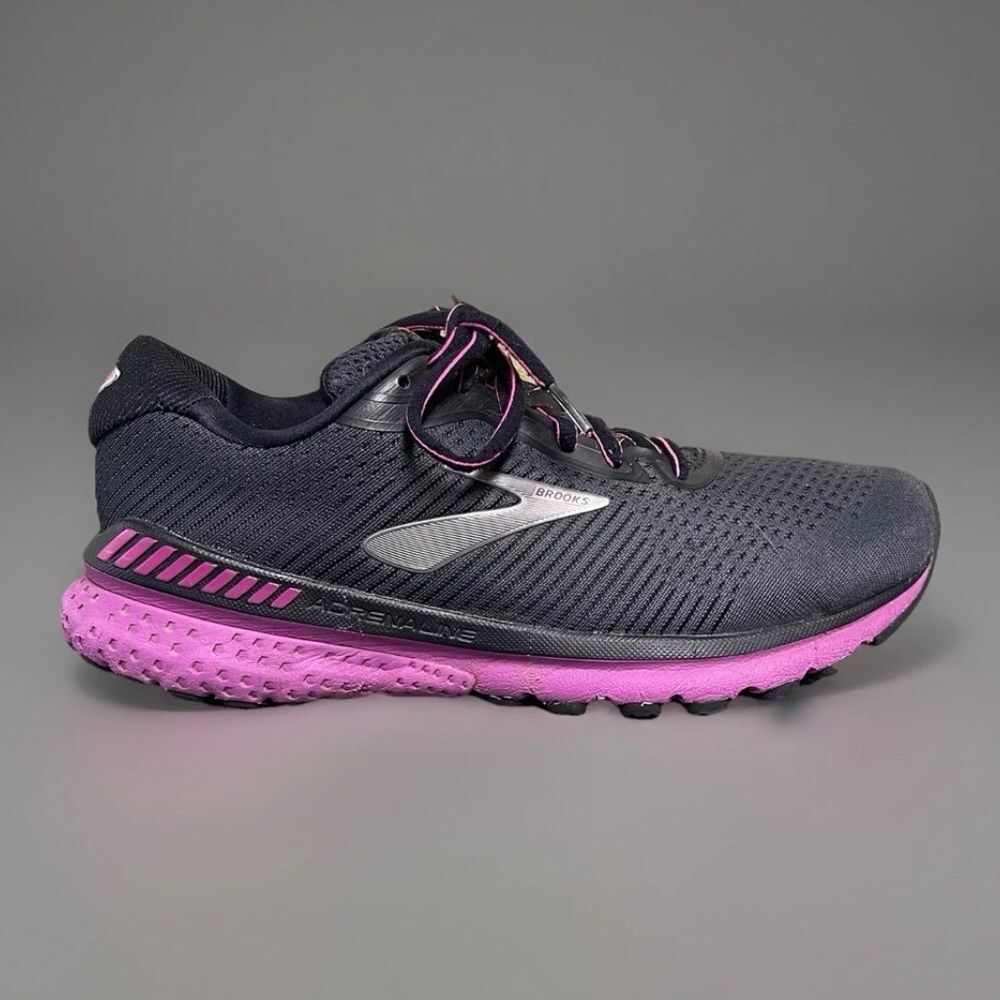 Brooks Adrenaline GTS 20 1202961B062 Women's Black/Fuchsia Sneakers Size 10.5B